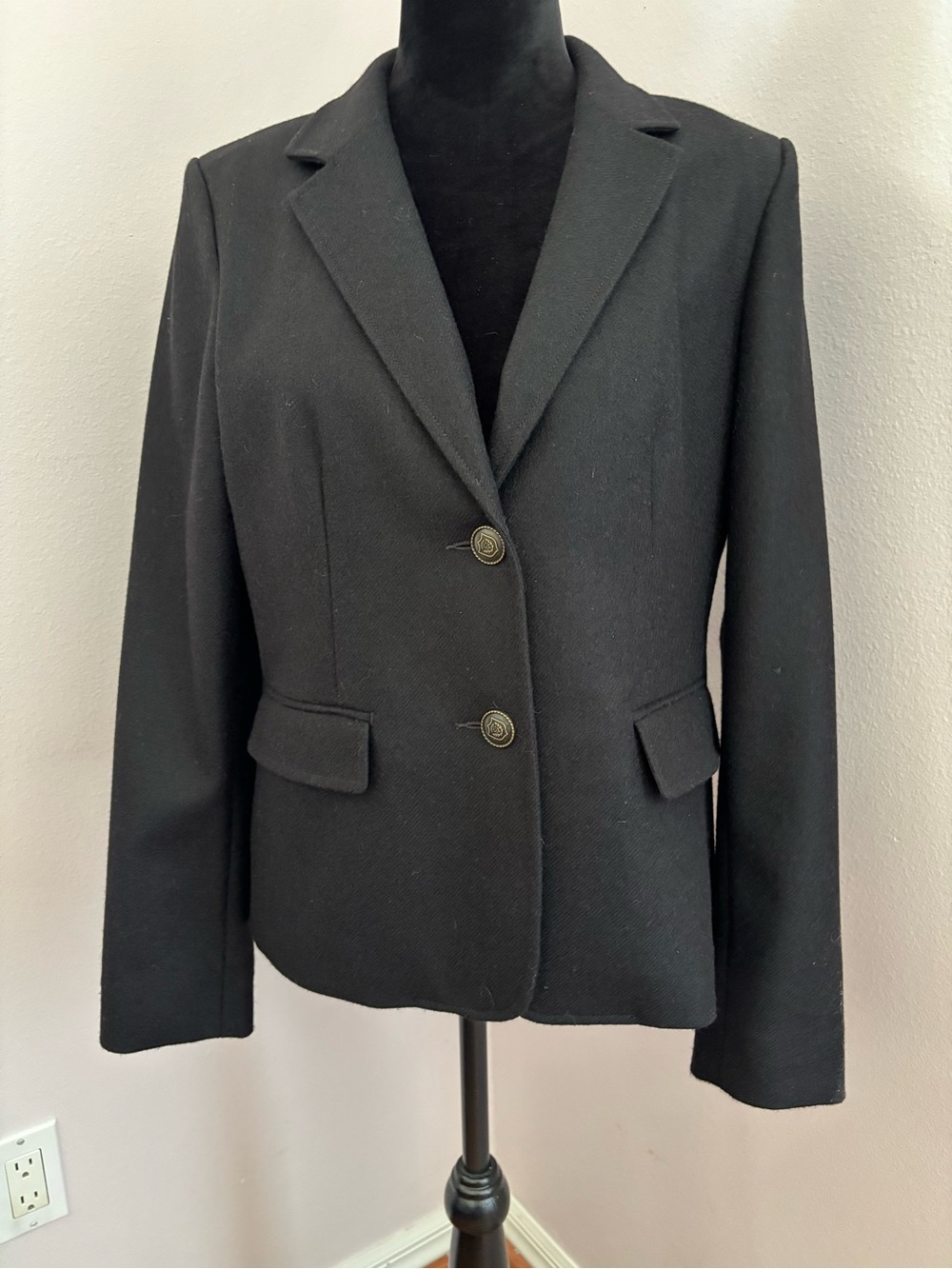 Vintage Classic L.L. Bean 100% Wool Black Tailored Two-Button Blazer - Like New